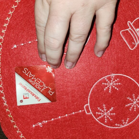 Christmas Felt Embroidered Table Linens NWT - Picture 10 of 10